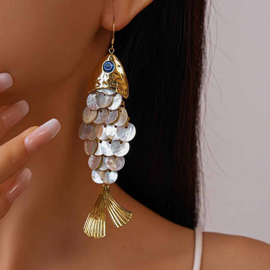 Fish-shaped Shell Tassel Ear Hooks Seaside Resort Style High-end Earrings for Women