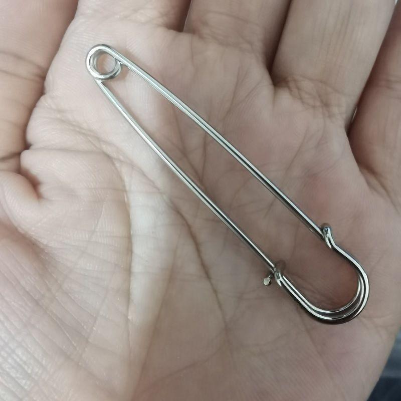 

Alloy Chain Charming Brooch For Womens Dress Waist With Unique Designs Seasonal StyleS