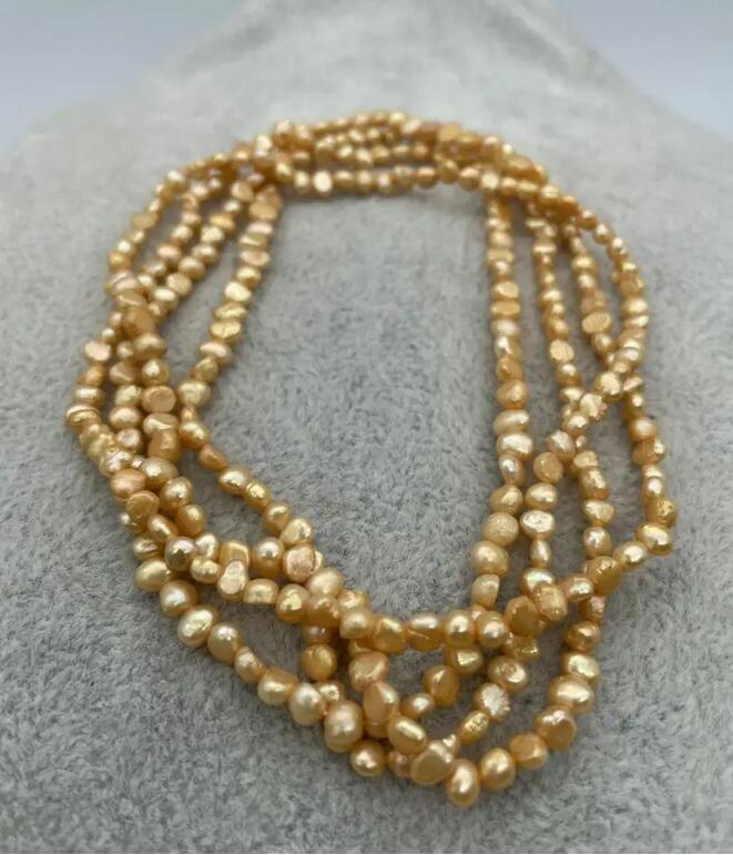 Collana di perle naturali di colore giallo scuro alla moda e di tendenza da 40 pollici