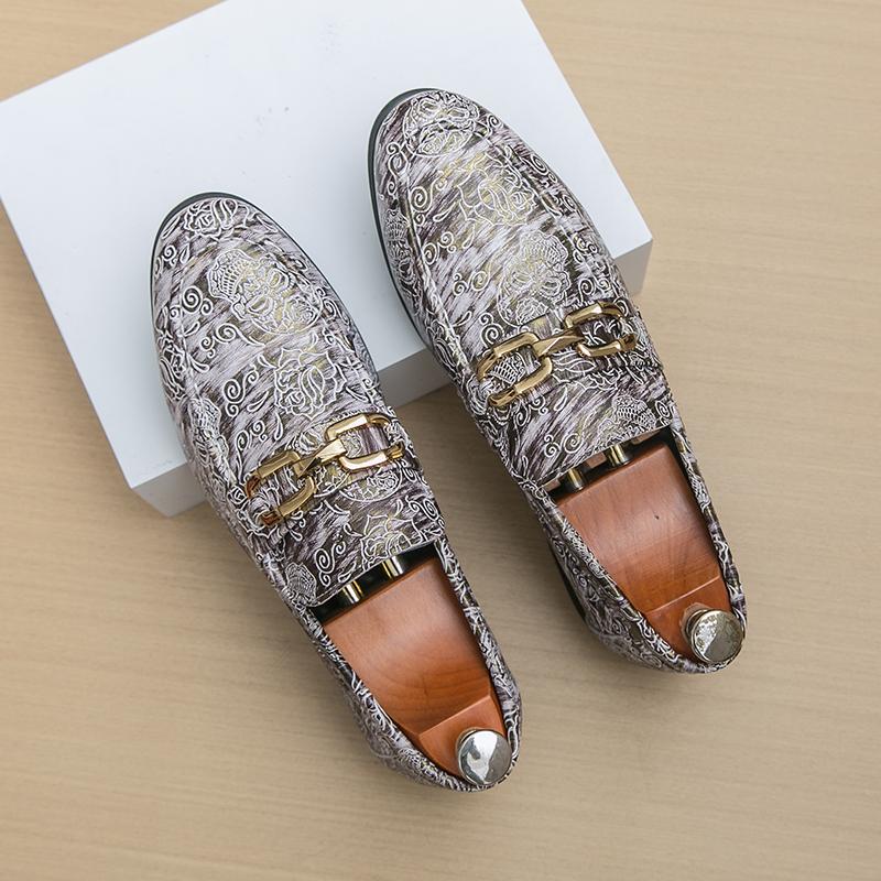 Fashion Designer Men's Pointed Metal Button Wedding Shoes Male Print Pattern Loafers Formal Dress Footwear Zapatos Hombre