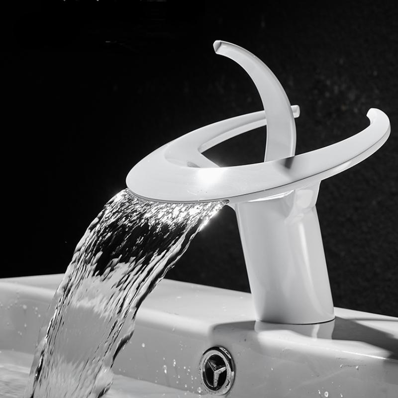 Brass Waterfall Faucet Hot and Cold Water Tap Bathroom Single Handle Single Hole Deck Mounted Basin Mixer Faucet
