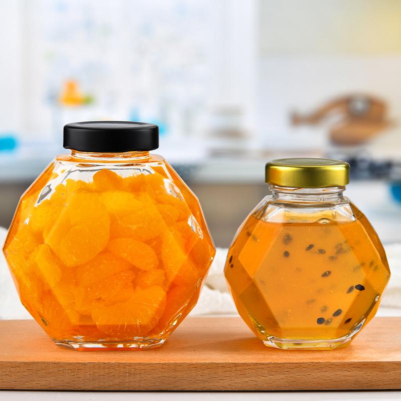 Vasetto Esagonale Premium per Miele in Vetro con Filettatura a Diamante e Coperchio in Legno, 500g
