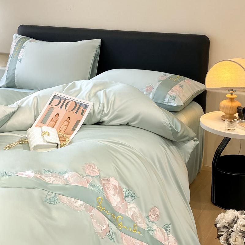 3Pcs/4Pc Embroidered Ice Silk Quilt Cover Bed Sheets Pillowcase Set Suitable for Bedroom Rental Dormitory, Light, Breathable, Soft and Comfortable