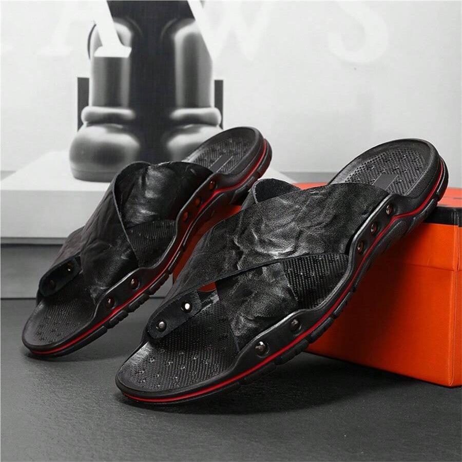 Fashion Summer 2025 New Men's Leather Casual Shoes Versatile Slippers Home Anti Slip Comfortable Men's Beach Flat Mens Slip On Half Drag