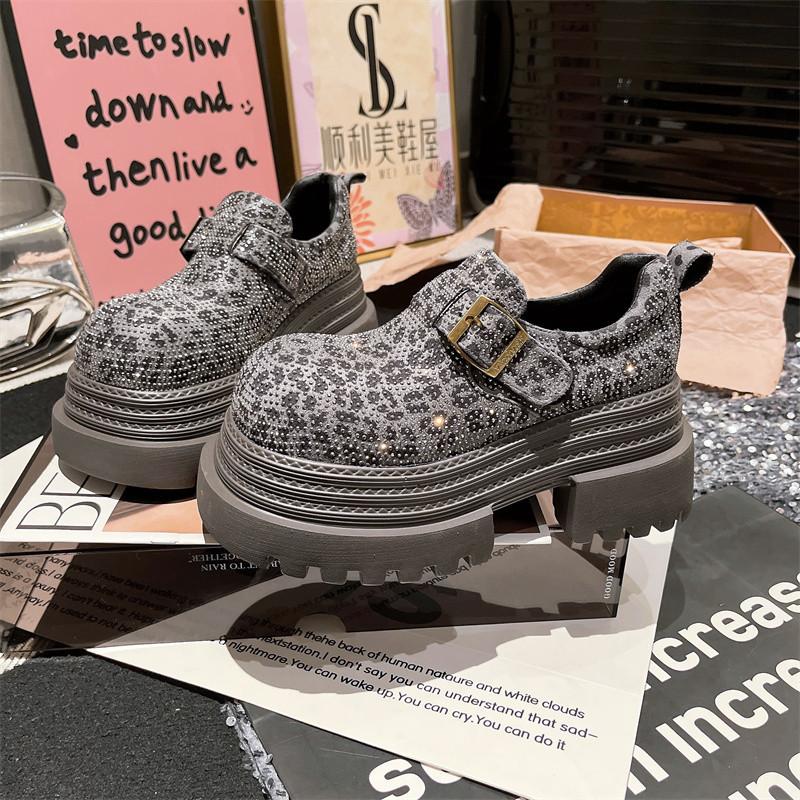 European station rhinestone full diamond leopard print thick-soled muffin small man three-layer sole JK small leather shoes loafers single shoes 