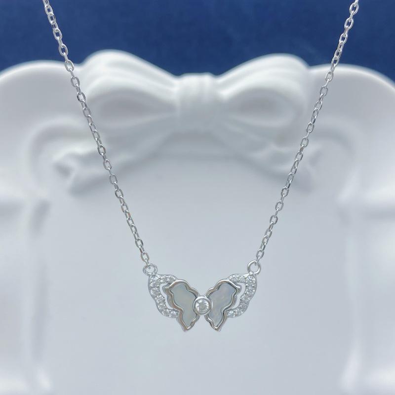 Exquisite S925 Sterling Silver Butterfly Necklace with Inlaid Shell – Elegant, Stylish, and Versatile for Women. S925 Silver