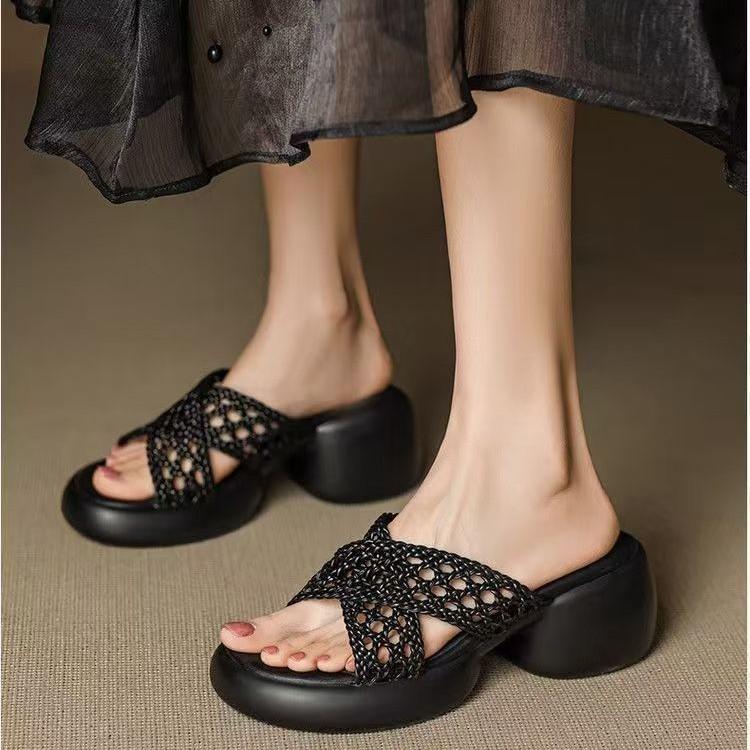 Stepping On Shit Open-toed Sandals Platform Slippers Women's Outer Wear Hollow One-word Drag 2025 Summer Women's Shoes Woven High Heels