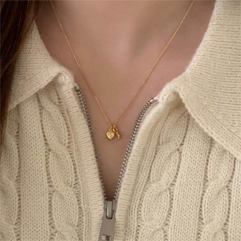 Cupronickel Plated Heart Key Necklace - Stylish, Simple, and Luxurious Collarbone Jewelry.