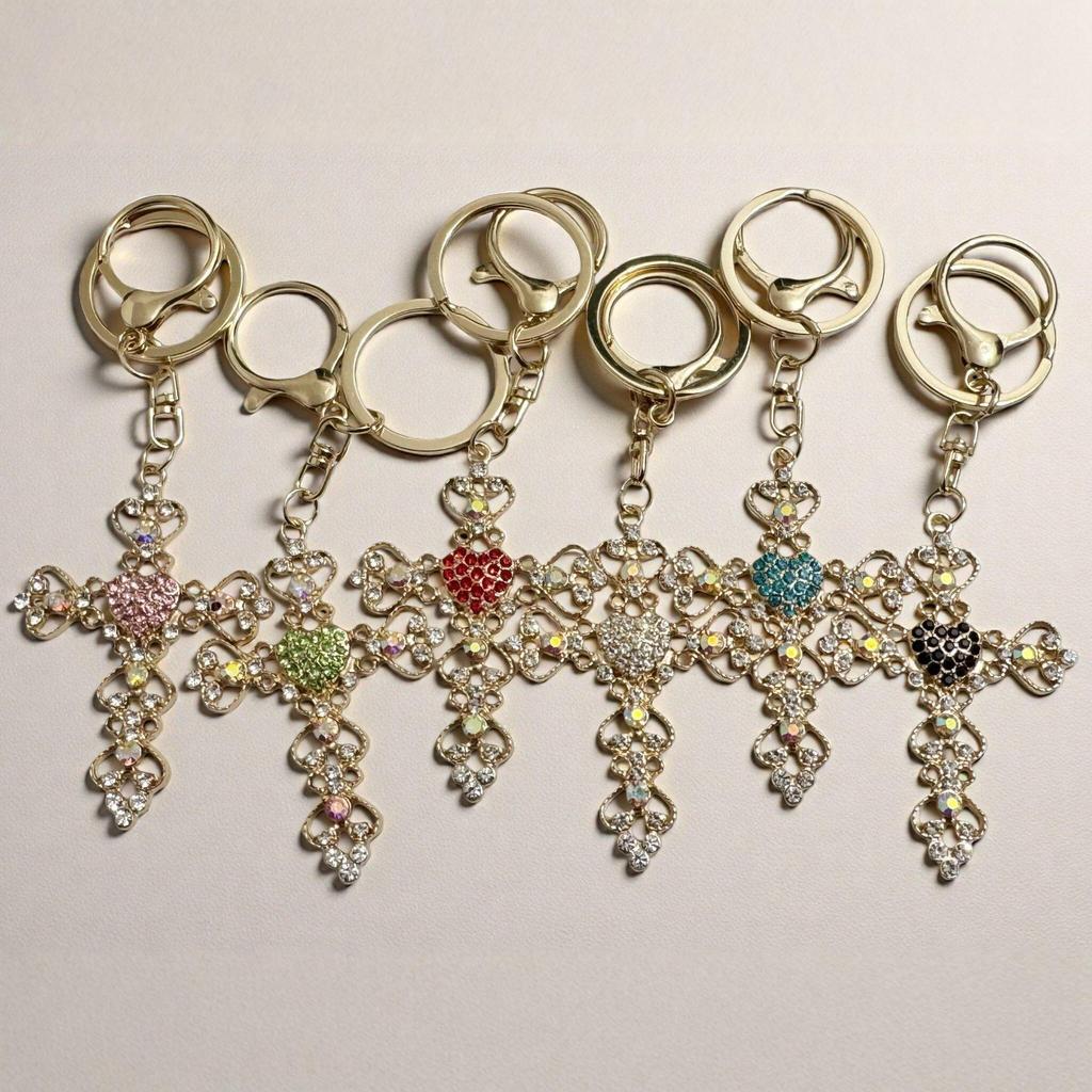 Stylish Heart Rhinestone Keychain Pendant for Bags and Cars