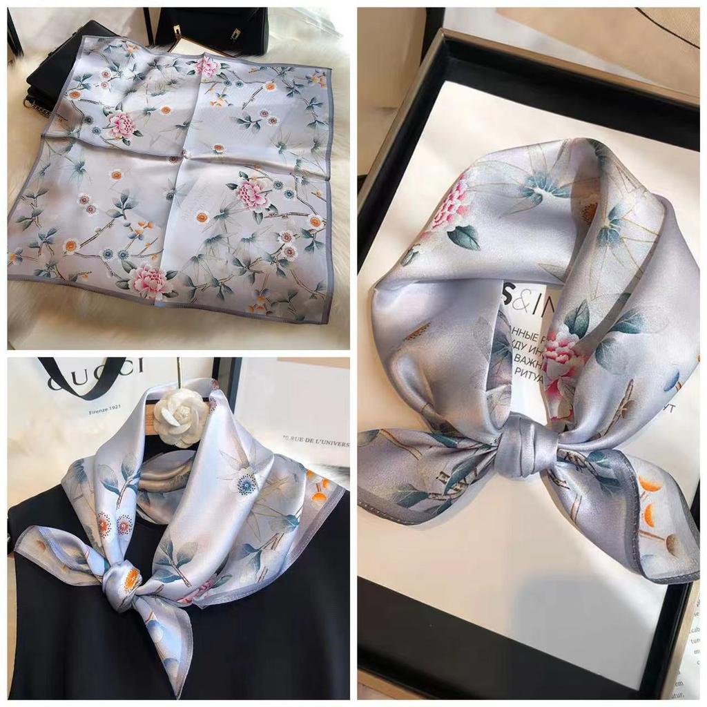 Eleganti Foulard di Seta da Donna Con Centinaia di Camicie, Assistenti di Volo, Decorazione Professionale, Protezione del Collo, Foulard, 70 Foulard Quadrati Piccoli.