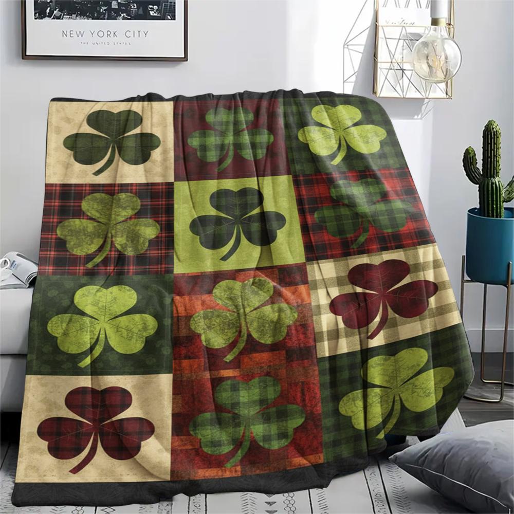 1Pc Patchwork Leaf Print Flannel Blanket, High quality Comfortable for All Seasons, Home Decor, Warmth and Comfort, Perfect for Christmas Gifts68