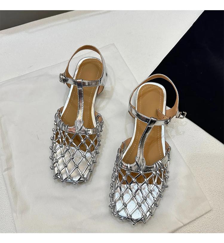 

Fashion Silver Hollow Mesh Ankle Buckle Sandals - Stylish Low-Heel T-Strap Summer Footwear for Casual/Street Wear 35 серебряный
