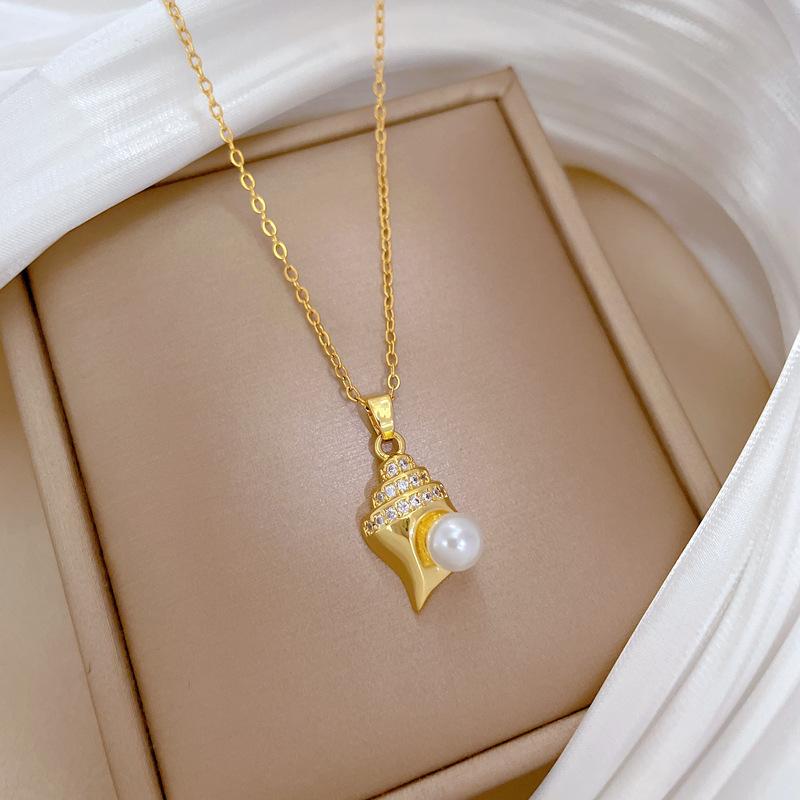 Snail Pearl Full Diamond Light Luxury Temperament Gorgeous Full Diamond Necklace Women'S Versatile Collarbone Chain Titanium Steel Chain