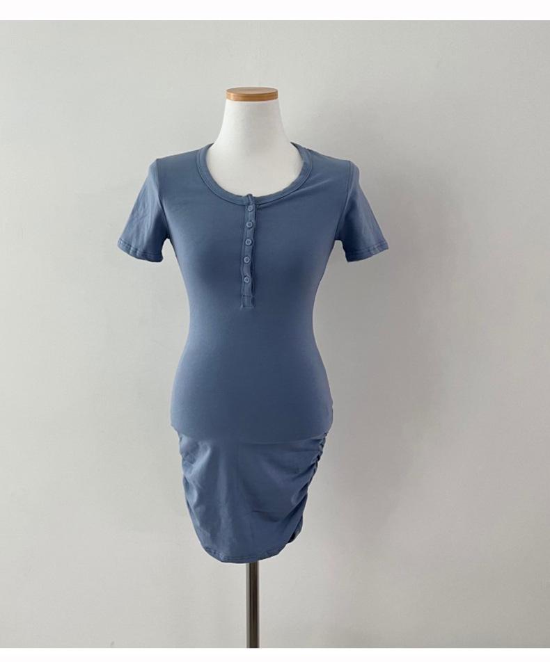 Robe Dongdaemun à Rétention Automatique: Col sexy semi-ouvert, dévoilant la poitrine, design moulant à effet gainant sur les hanches. J'adore vraiment !