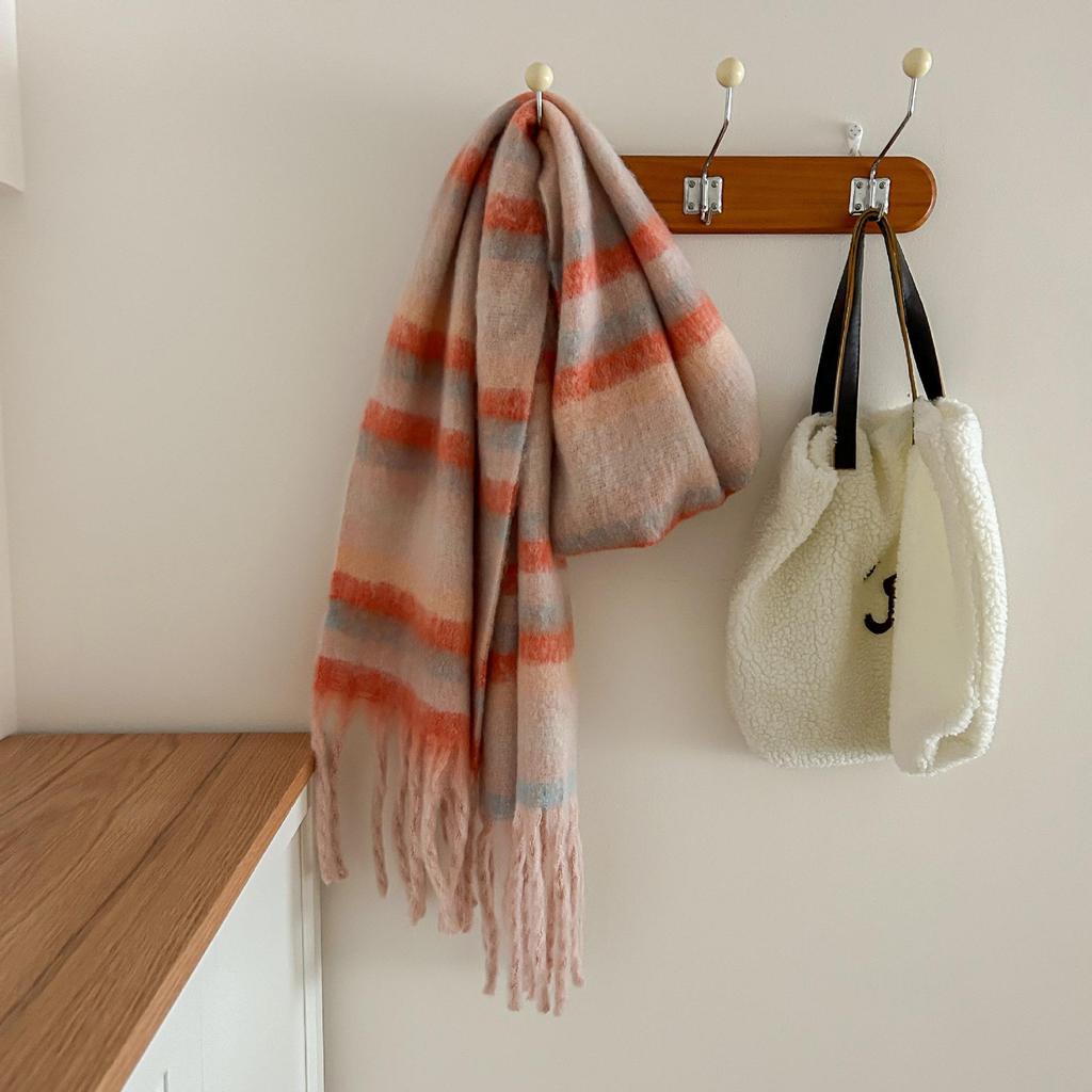 Tonglu Women's Mohair Winter Scarf: Black & White Plaid, High-End, Thick & Warm Neck Warmer