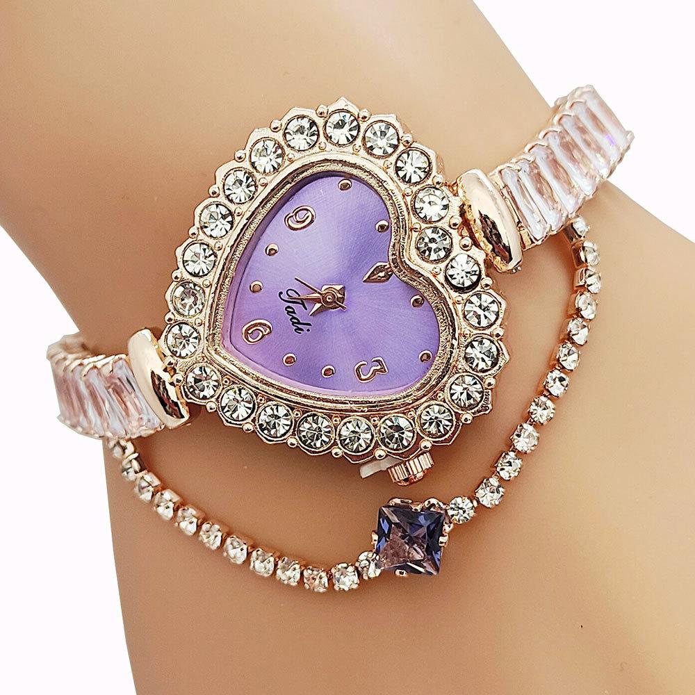 Montre à réglage automatique pour femme avec bracelet en strass et cadran en forme de cœur
