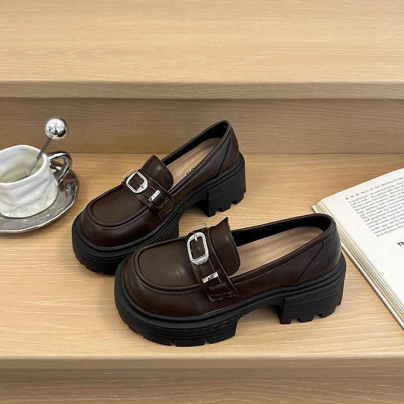 

туфли на толстой подошве и толстом каблуке из маленькой кожи для женщин на весну и осень 2025 года, новые лоферы Мэри Джейн в британском стиле, туфли-однопедальки 40 темно-коричневого