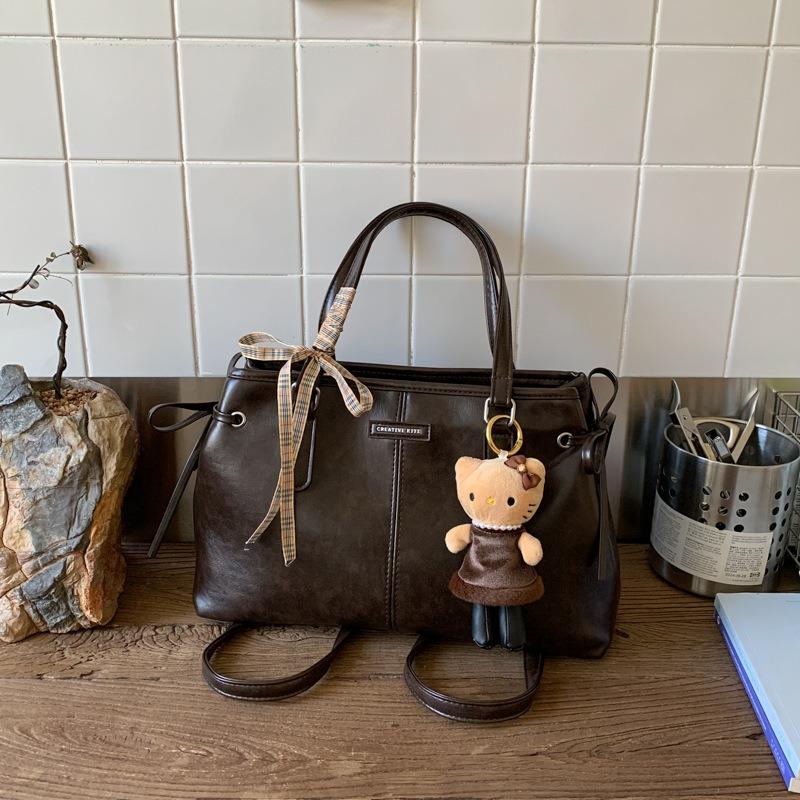 Retro Large-capacity Tote Bag Women's New Autumn and Winter Versatile Shoulder Bag Premium Commuter Backpack