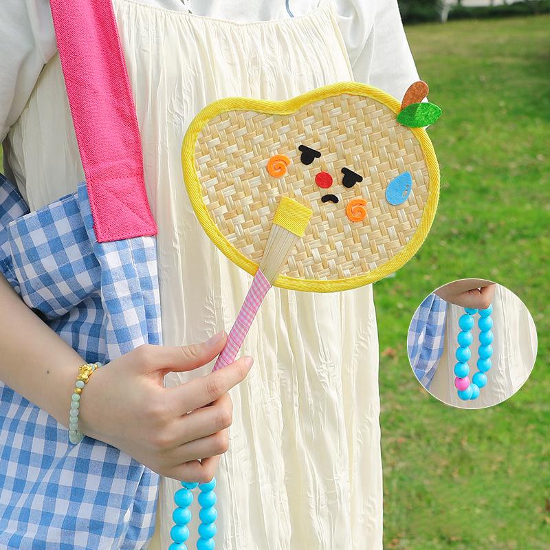 

Ручной вентилятор для травы «Медведь», чистый ручной работы, плетеный, маленький, красная сетка для книг, красный реквизит для фотосъемки, желтый вентилятор для кошек, летний охлаждающий аксессуар