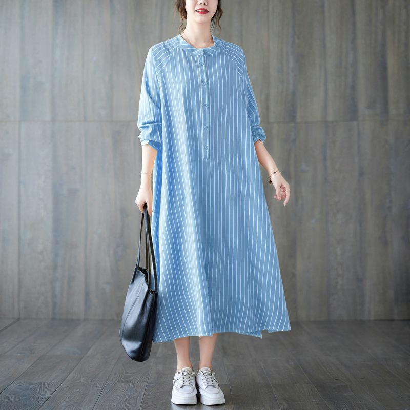 Frühling/Sommer 2023 Damen Übergröße Gestreiftes Lässiges Langes Kleid - Literarischer Stil, Lockere Passform, Schlankmachender Effekt