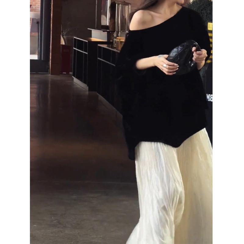 Spring/Summer 2026 Artistic High-Waisted Maxi Skirt & Slim One-Shoulder Top Set Small