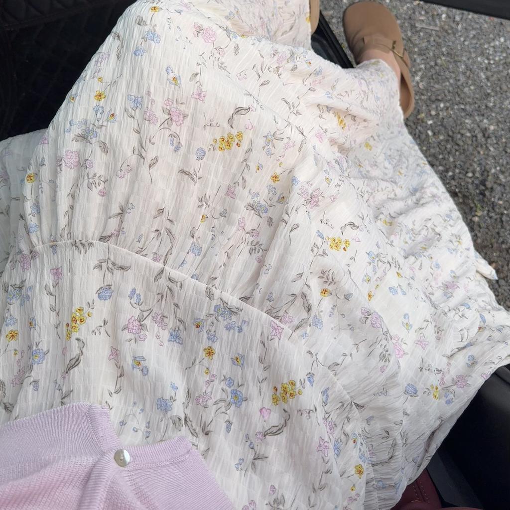 Jemná květinová midi sukně s vysokým pasem, volná, zeštíhlující, texturovaná, vrstvená jako dort - Letní dámská, elegantní, trendy, rozšířená, ležérní, elegantní, univerzální, měkká látka