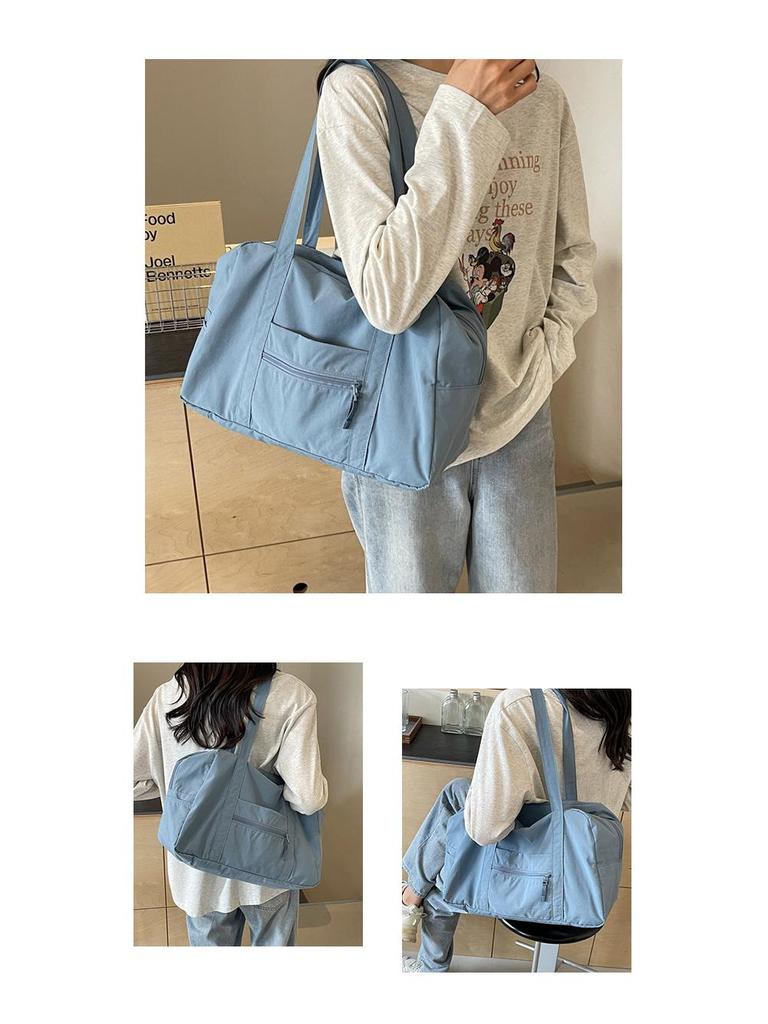 Women's Large Capacity Lightweight Waterproof Nylon Travel Bag