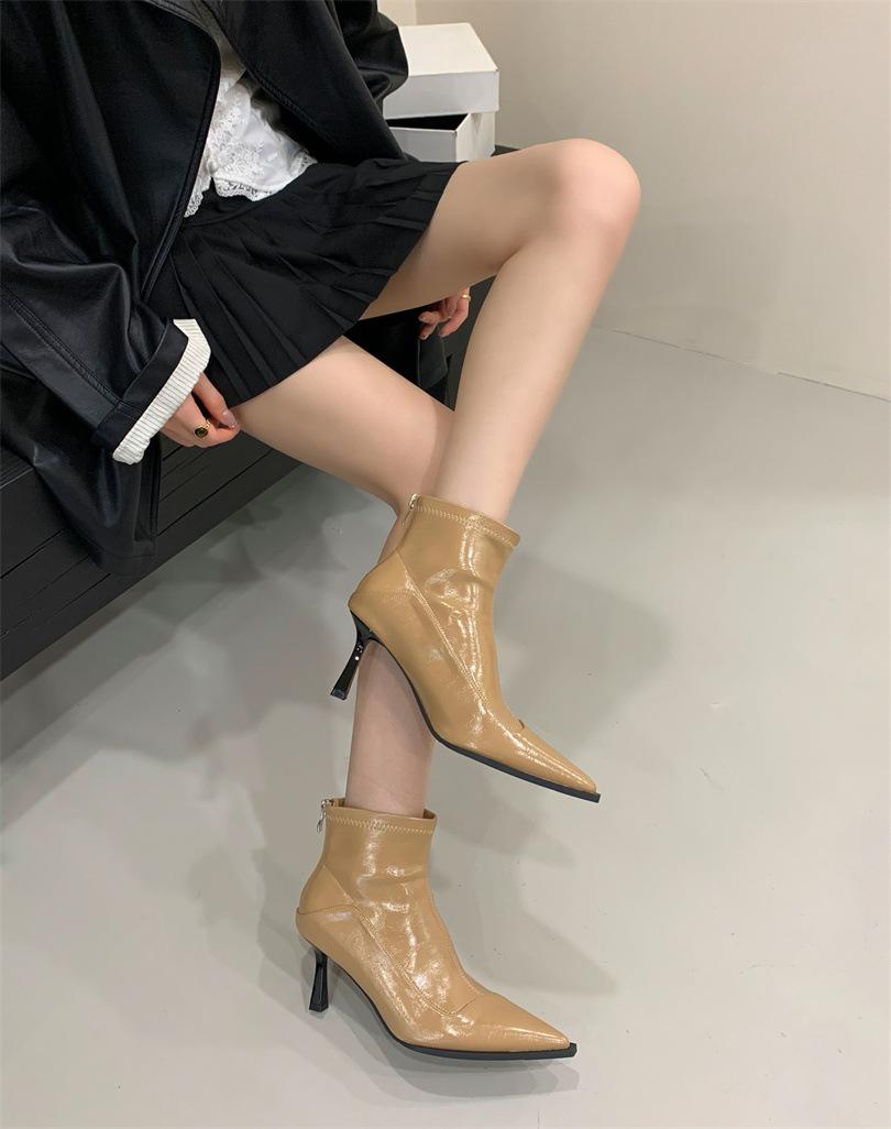 

European and American pointed thin heel short boots 2025 autumn and winter new high heel sexy boots patent leather but knee retro thin boots women 39 хаки