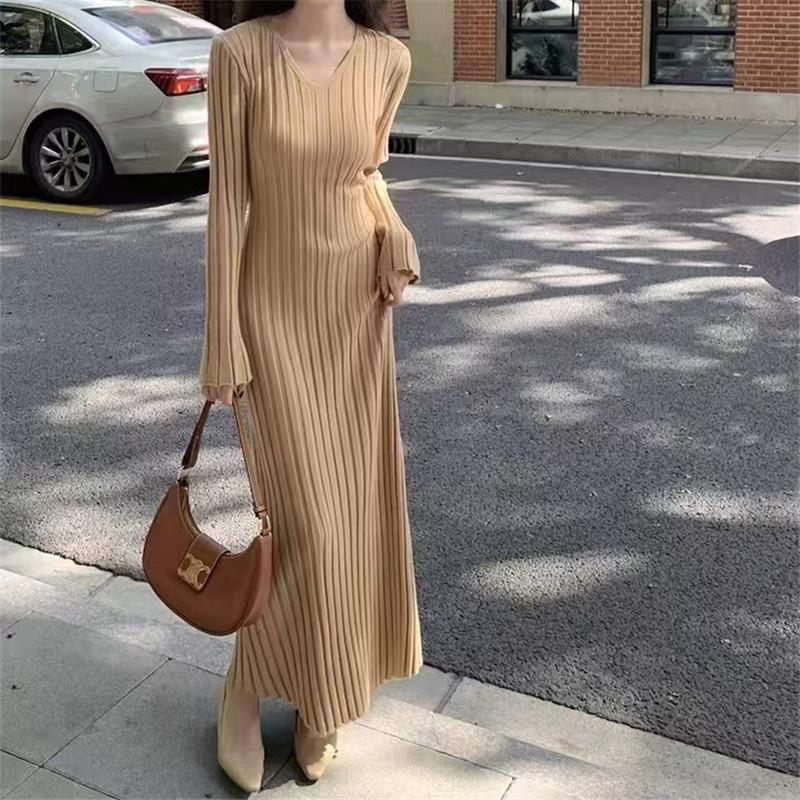 V-neck pit strip with coat with knitted dress inside women's autumn and winter new waist simple temperament sweater skirt