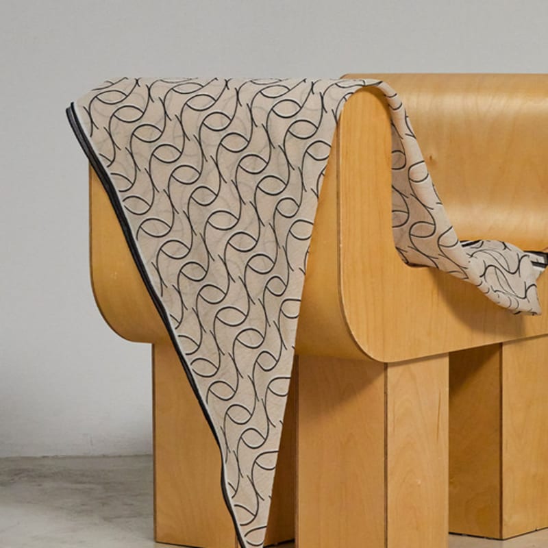 ANA MAISON Sophisticated Linework Silk Wool Scarf [PMsw-1357]