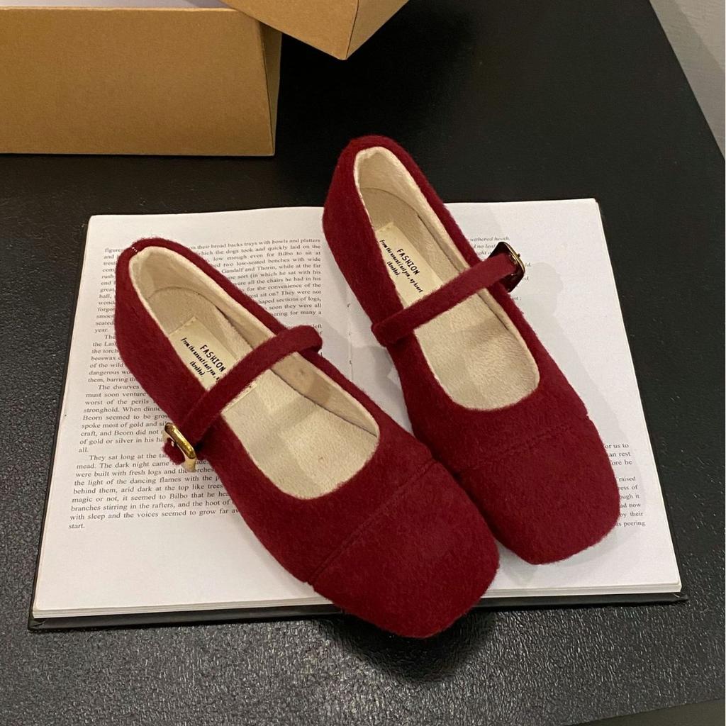 Gentle Fairy Mary Jane Shoes Girl 2025 New French Temperament Elegant Woolen Square Head Shallow Mouth Velvet Evening Shoes