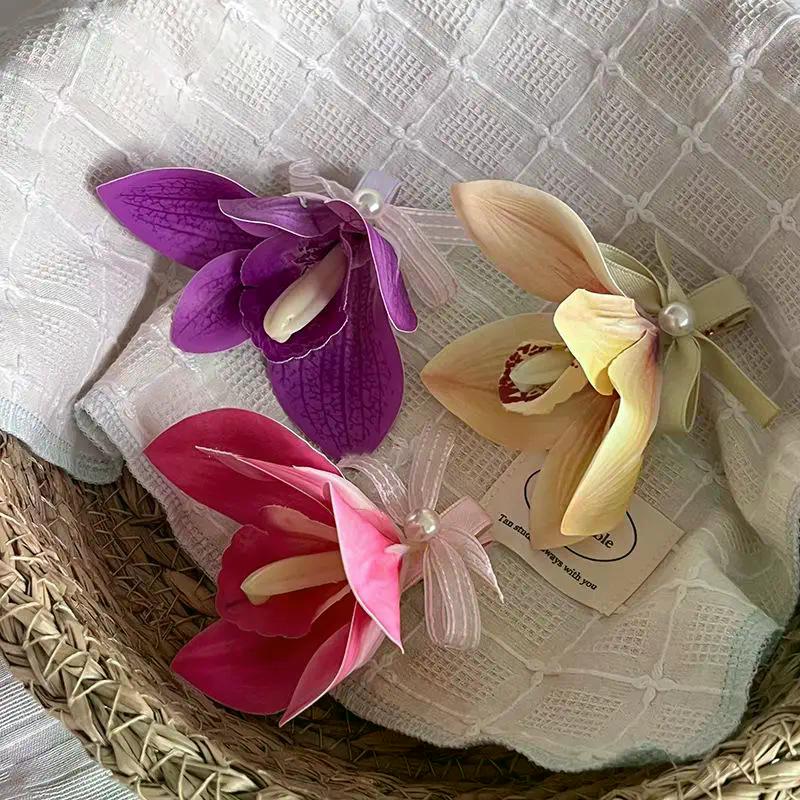 Neue Blumen Haarspangen für Damen Mode Leichter Luxus Seitenclips Französisch Elegant Temperament Kopfaccessoires