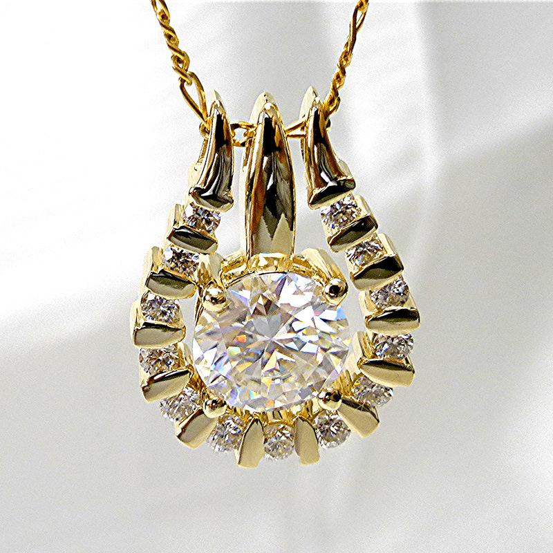 Round Center Stone U Shaped Double Row Halo Pendant Twist Rope Chain Women Luxury Neck Jewelry