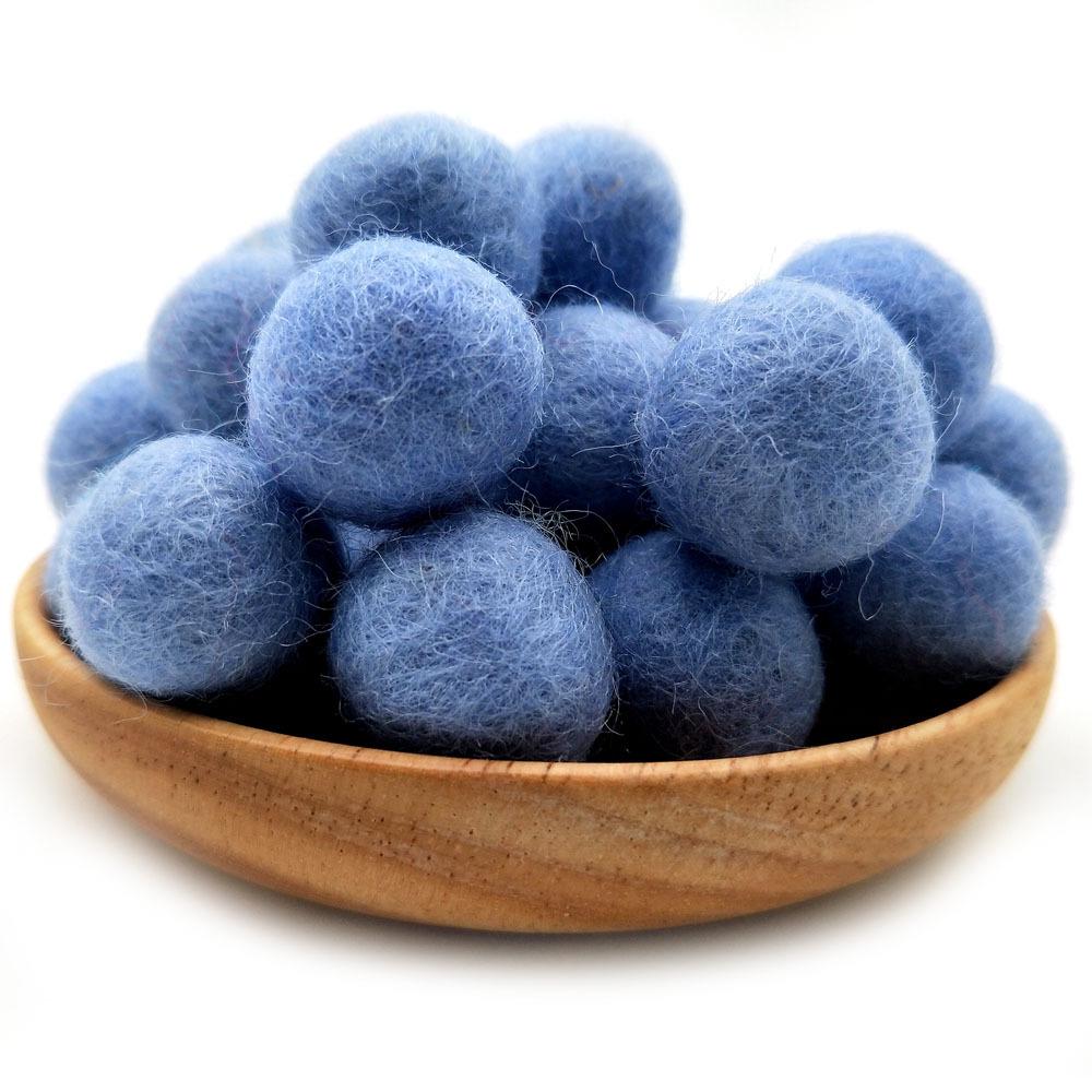 Barevné 2cm vlněné bambulky na vánoční ozdoby a DIY plstění jehlou