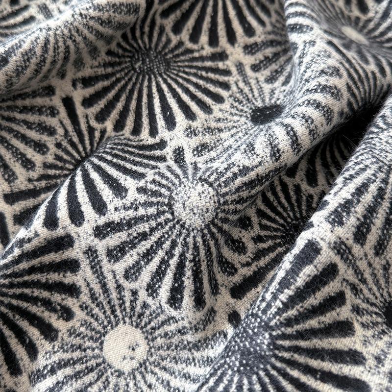 Korean Version Of Imitation Cashmere Daisy High-End Sense Light Luxury Scarf With Shawl Simple Cape Dual-Purpose Versatile Woman