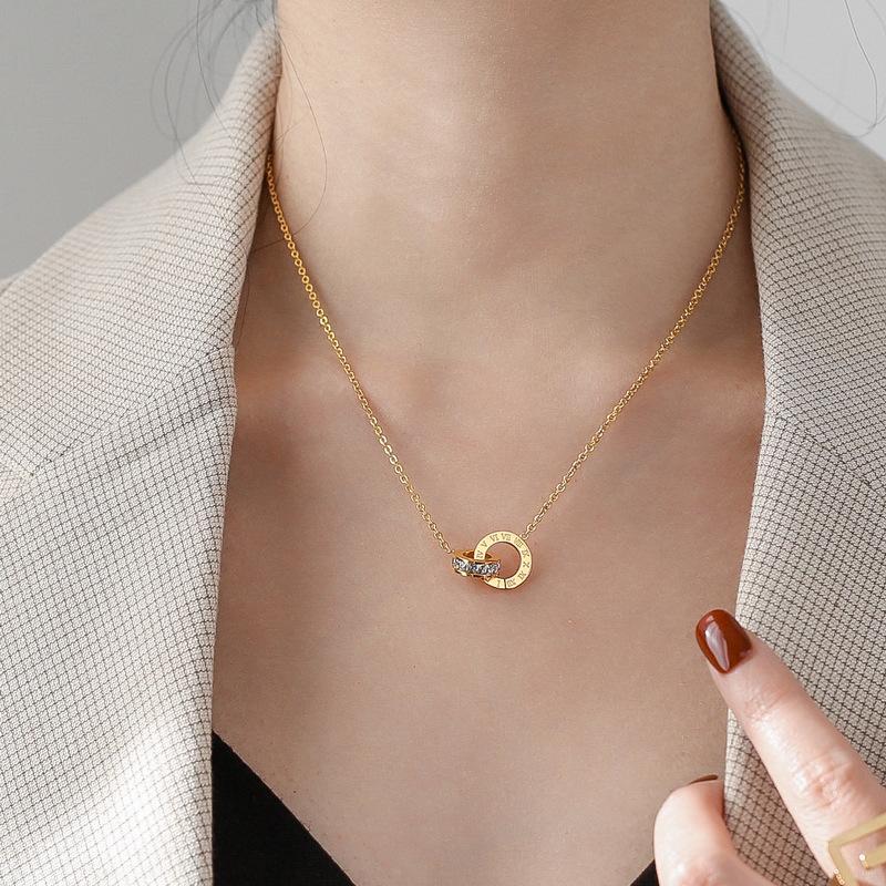 Korean-Style Roman Numeral Diamond Pendant Necklace In 18K Rose Gold Titanium Steel