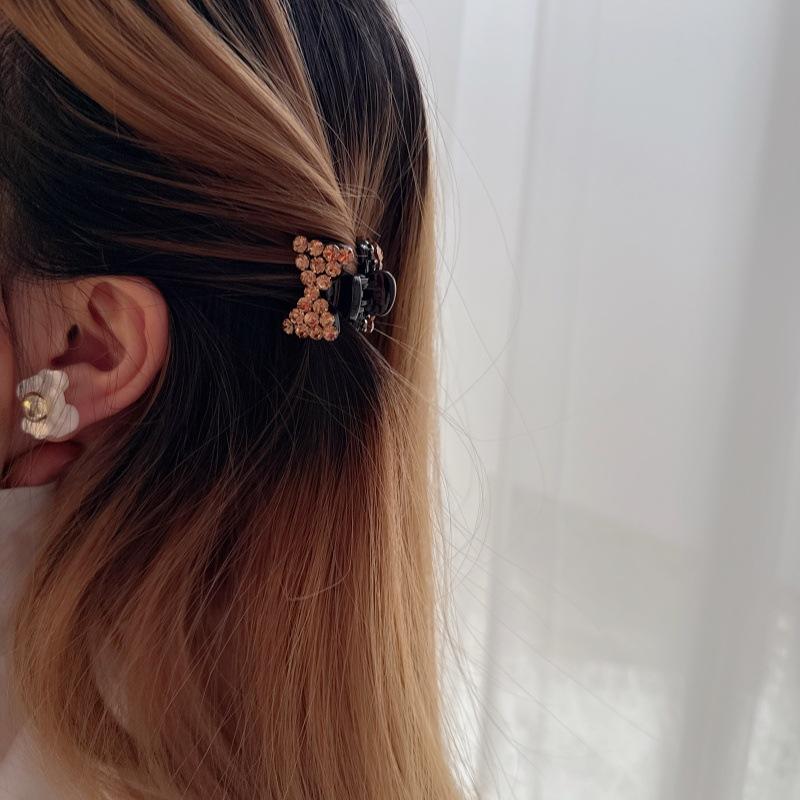 Exquisite Petite Rhinestone Bow Hairpin: Mini Claw Clip for Women, High Quality