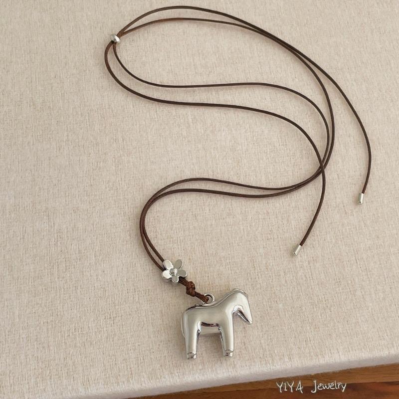Colliers Pendentifs Minar Drôle Surface Lisse Métallique Cheval de Dessin Animé Fleur pour Femmes Longs Réglables Chaînes Ras du Cou en Corde Cirée