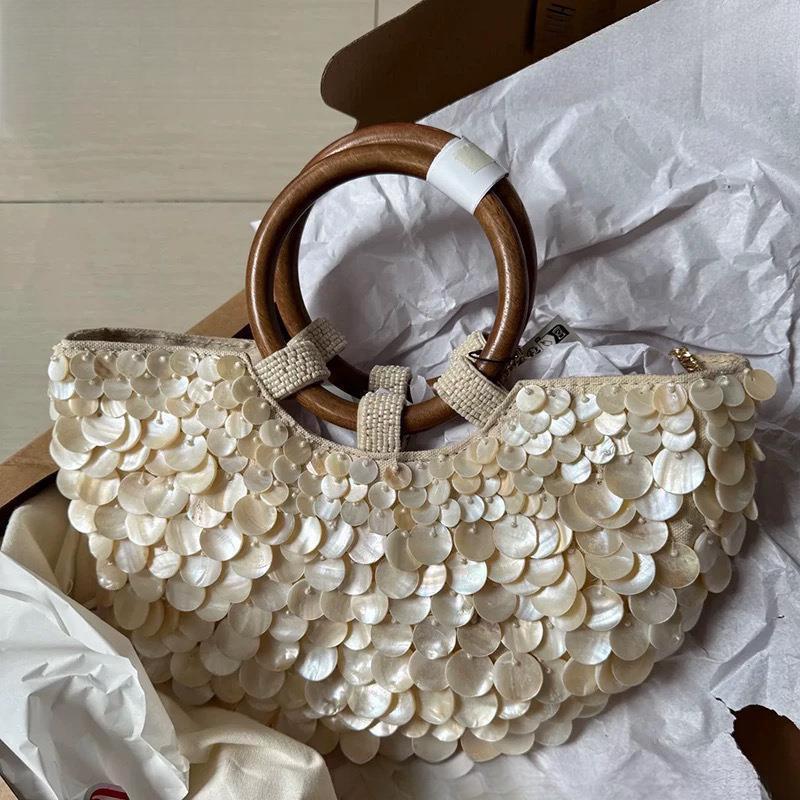 Ručně vyrobená kabelka z přírodních mušlí - stylová dámská kabelka na jaro/léto