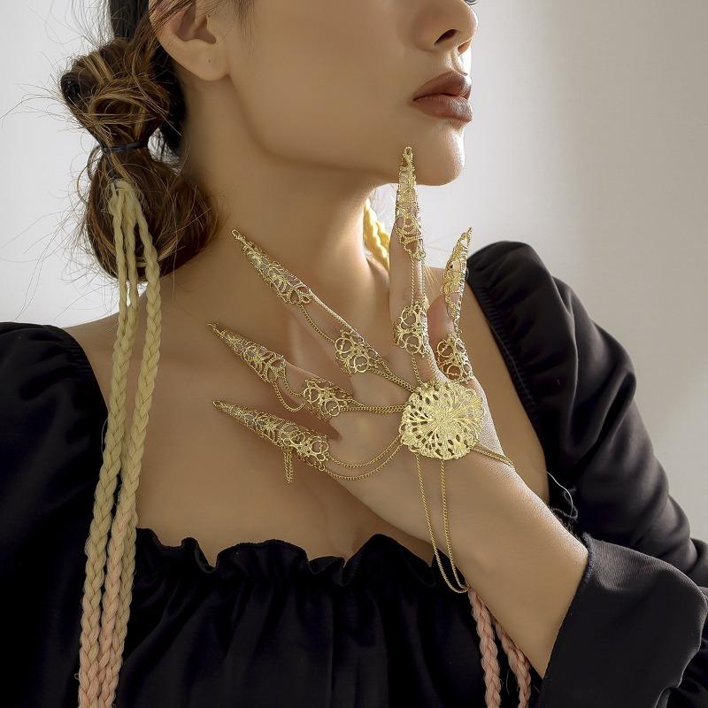 

1pcs Gothic Halloween Metal Finger Chain Gloves Spiked Fringe Back Hand Bracelet for Women Punk Rock Jewelry Gift золотой