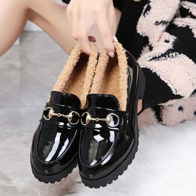 Sapatos fechados – Sapatos fechados