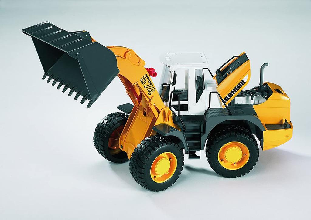Bruder LH Road Loader L574 BR02430