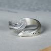 Anello Regolabile in Argento Thailandese Yin Taifei Intagliato a Mano Design Anguilla