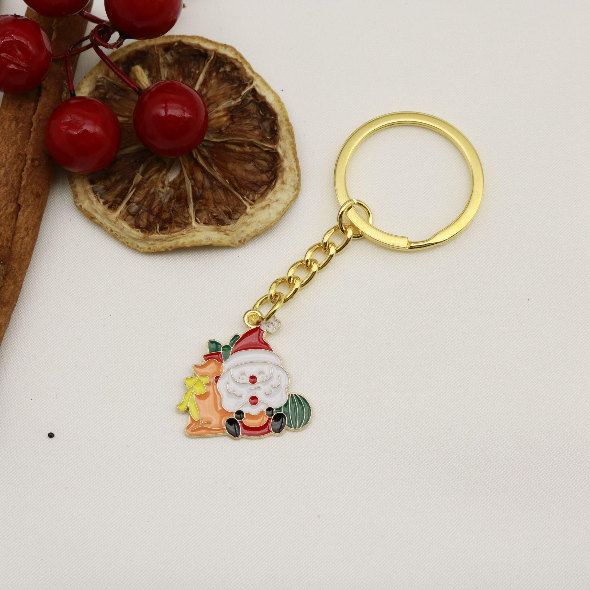 European & American Christmas Keychain Set: Cartoon Santa Claus & Christmas Tree Pendants