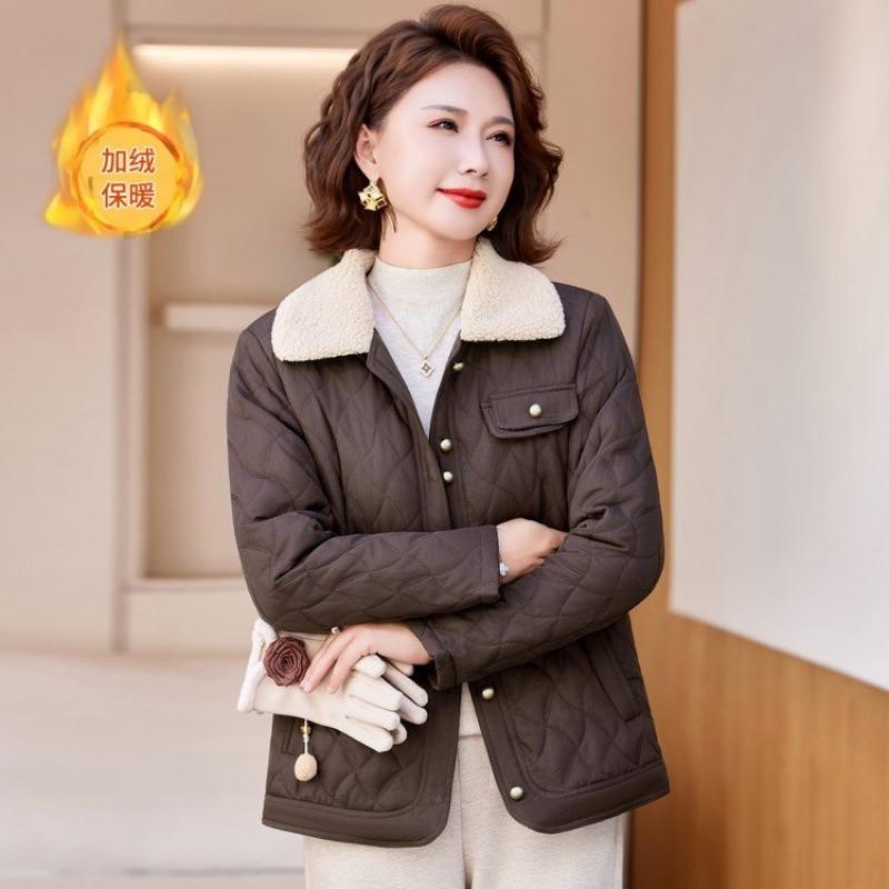 

Winter cotton-padded clothes new lapel fashion versatile and light middle-aged and elderly women s velvet padded jacket 5XL [Recommended 150-80 kg]