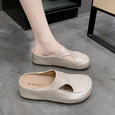 Baotou hohle Halbschuhe Damen Oberbekleidung 2025 Sommer neu High-End dicker Boden weicher Boden mit Rock lässige Sandalen