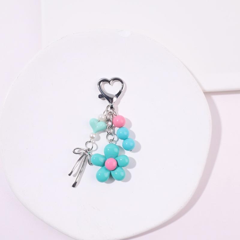 Creativity Beaded Design Keychain Colorful Small Flower Pendant Bag Charm Backpack Hanging Cute Accessories Gift