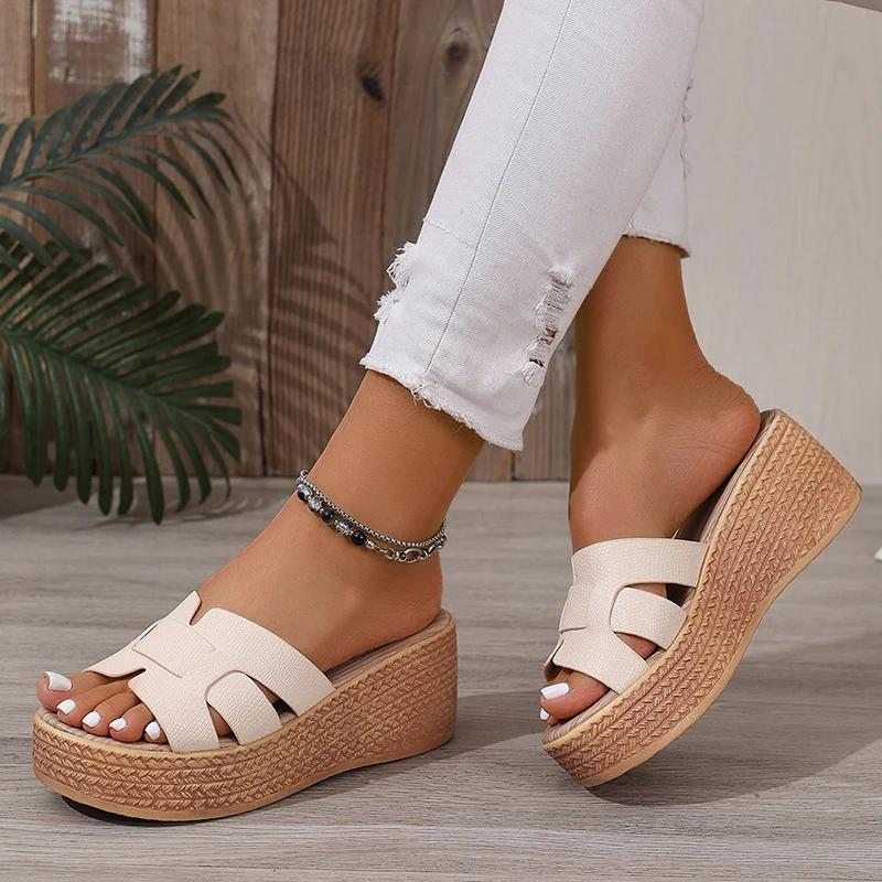 Fashion Plus Size Fashion Chunky Platform Slippers for Women 2025 Summer Woven Wedge Heel Sandals Woman Thick Sole Non Slip Beach Shoes