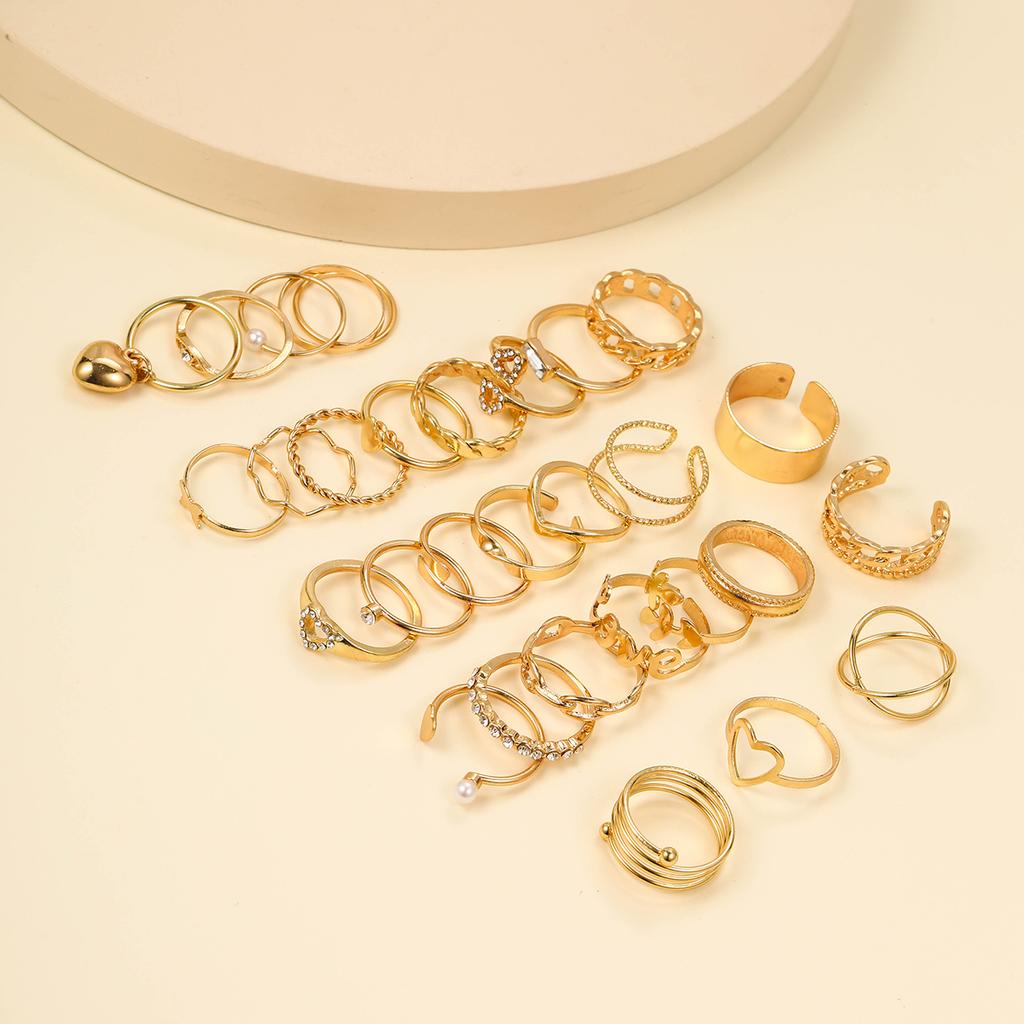 17KM 30 Piece Set of Love Zircon Heart Rings Exaggerated Alloy Ring Set with Stacked Rings for Women Jewelry Accessories