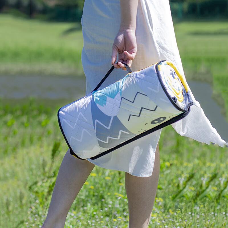 Yizi Xiaojie Thickened Outdoor Picnic Blanket 200 x 200 cm